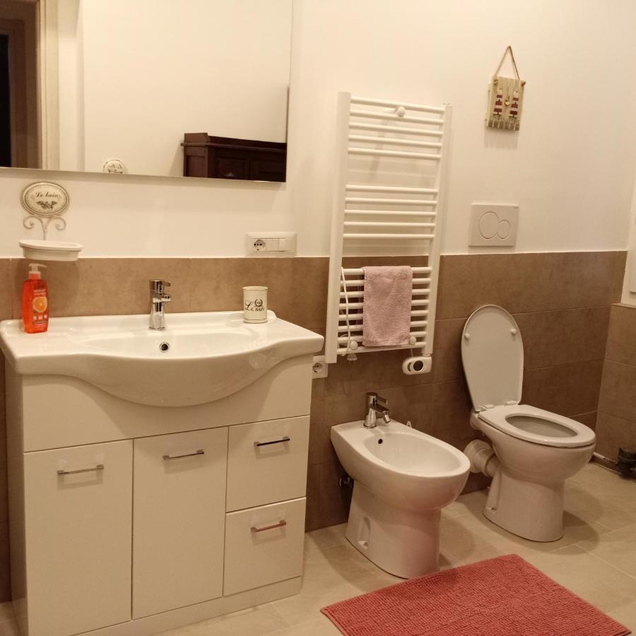 La Corte Di Paola 1 E 2 * Genua